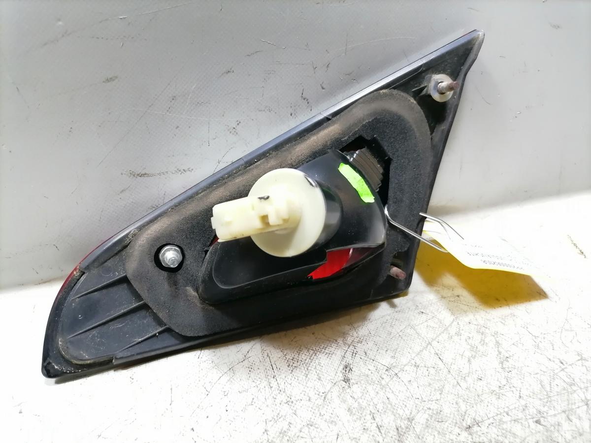 Mitsubishi Colt Z30 original R&uuml;cklicht R&uuml;ckleuchte Schlussleuchte rechts innen 3-T&uuml;rer Bj.2007